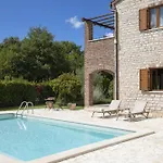 Paradise Istria With Heated Pool